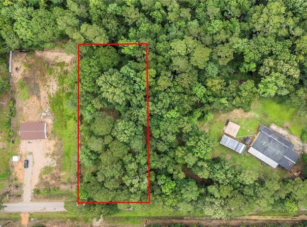 8 County Road 3564, New Caney, TX 77357