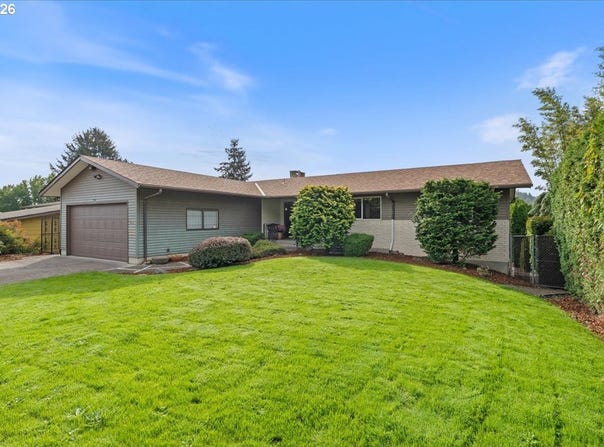 880 NW 3RD St, Gresham, OR 97030