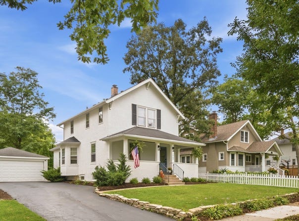 1060 Griffith Road, Lake Forest, IL 60045