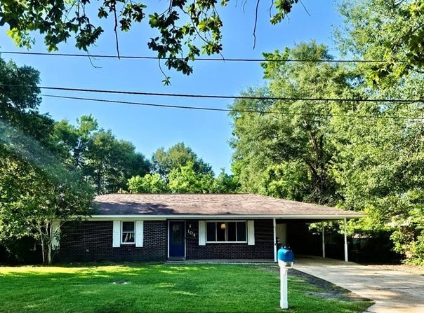 104 Kathy St., Gulfport, MS 39503