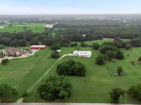7644 County Rd 302, Terrell, TX 75160