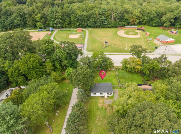 21 Potvin Avenue, Plainfield, CT 06354