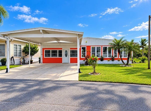 3716 Hula Circle, Ruskin, FL 33570