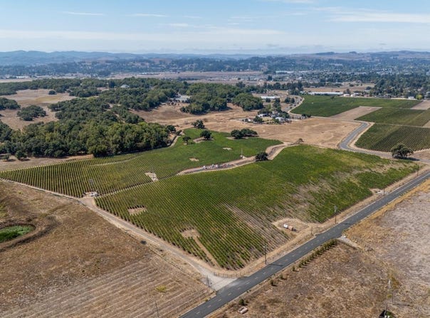 3340 Lichau Road, Penngrove, CA 94951
