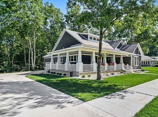 20 KENNETH STREET, PENTWATER, MI 49449
