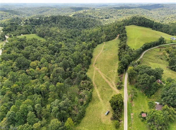 Spence Hill Rd, Caldwell, OH 43724