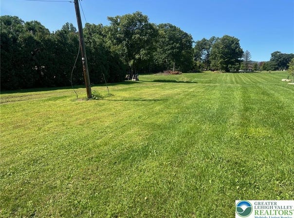 8730 Brown Street, Slatington Boro, PA 18080