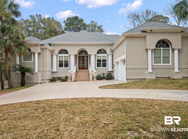 305 Clubhouse Drive, Fairhope, AL 36532