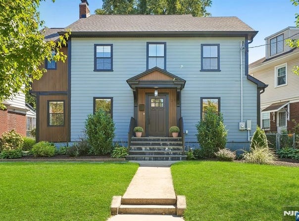 39 Walnut Crescent, Montclair, NJ 07042