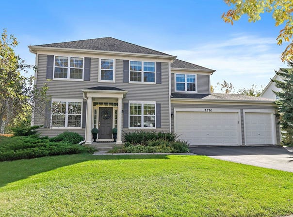 2370 Fishhook Way, Wauconda, IL 60084