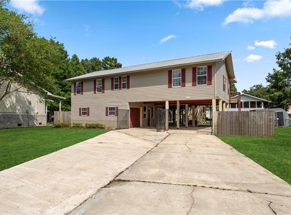31427 JUDITH Drive, Springfield, LA 70462