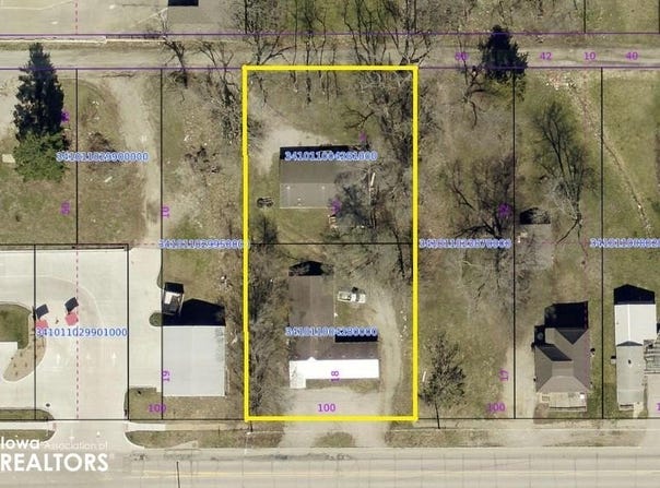 807 E Maple Street, Centerville, IA 52544
