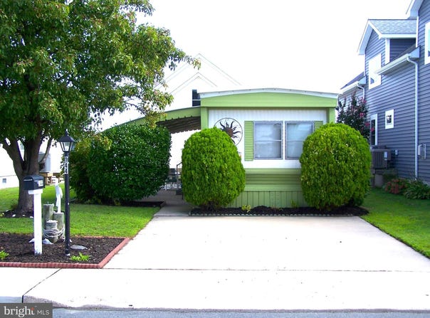 144 SANDY HILL, OCEAN CITY, MD 21842
