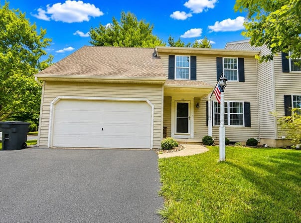 100 MEADOWCROFT Drive, LANCASTER, PA 17603