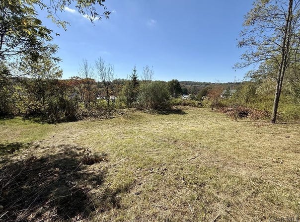 135 Mason Drive, Windber, PA 15963