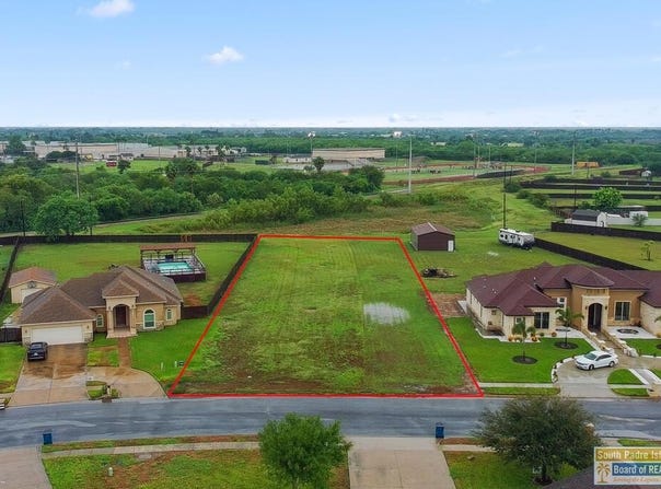 Village East Dr. lot: 8, Los Fresnos, TX 78566