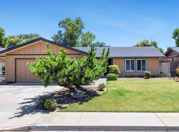 1468 Morris Avenue, Clovis, CA 93611