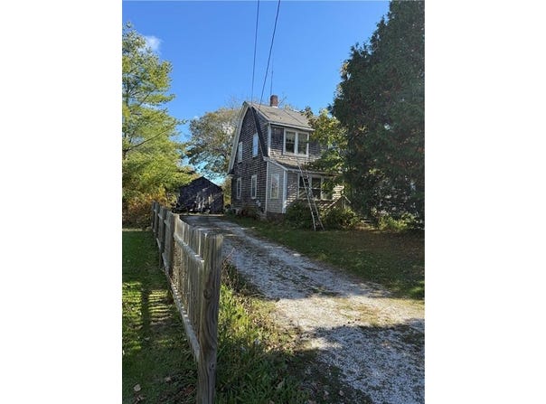 536 W Main Road, Little Compton, RI 02837
