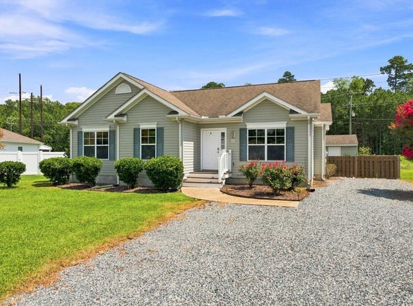 60 BYWAY CIRCLE, KILMARNOCK, VA 22482