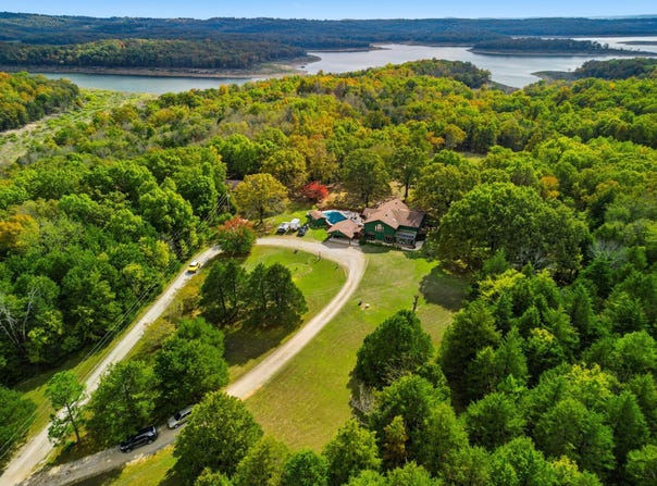 177 Botziegus Lane, Oakland, AR 72661