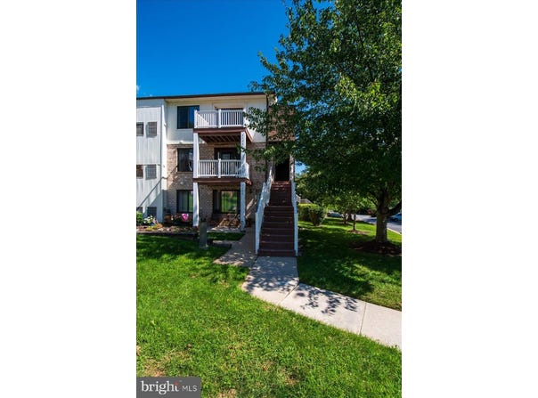 7126 HILLTOP Drive, BROOKHAVEN, PA 19015