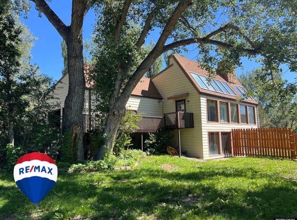 111 Big Bend Avenue, Riverton, WY 82501