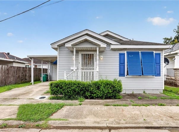 1023 DOLHONDE Street, Gretna, LA 70053
