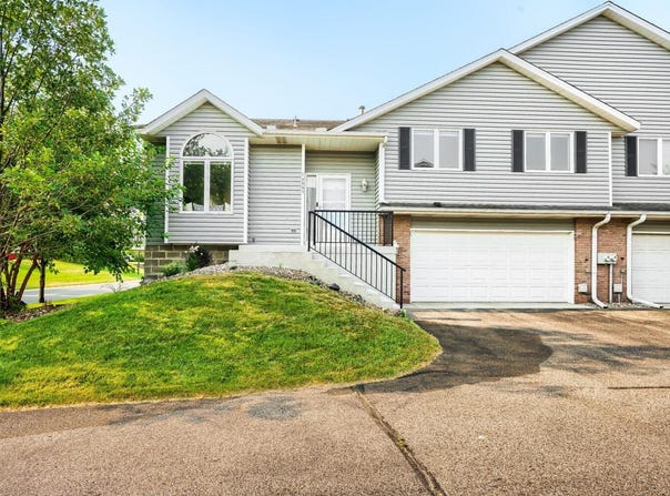 14809 Endicott Way, Apple Valley, MN 55124