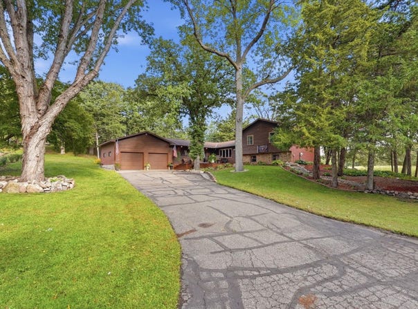 7452 158th Avenue NE, Spicer, MN 56288