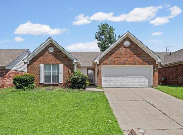 4524 CEDAR LEAF Cv, Memphis, TN 38128