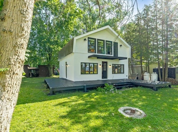 81 Mud Point S, Alburgh, VT 05440