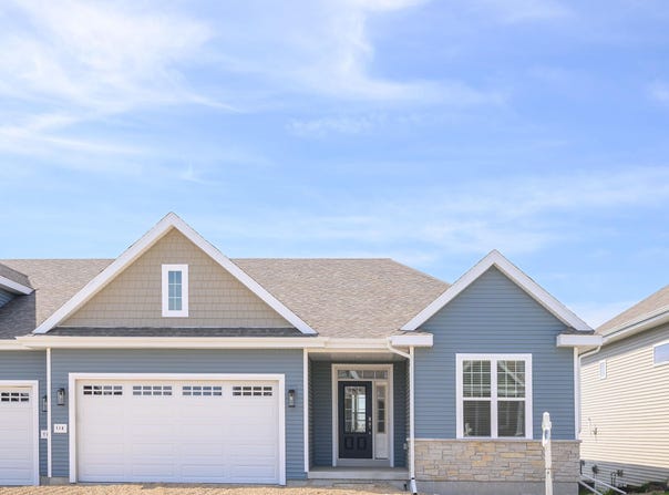 718 Cozy Farm Road, Waunakee, WI 53597
