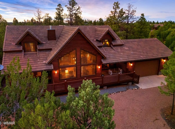 2818 Constellation Lane, Overgaard, AZ 85933