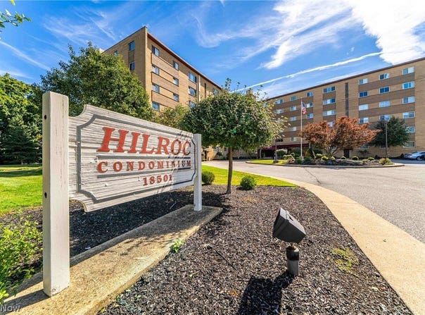 18501 Hilliard Boulevard, Rocky River, OH 44116