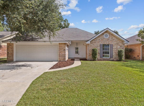103 Boring Circle, Lafayette, LA 70506