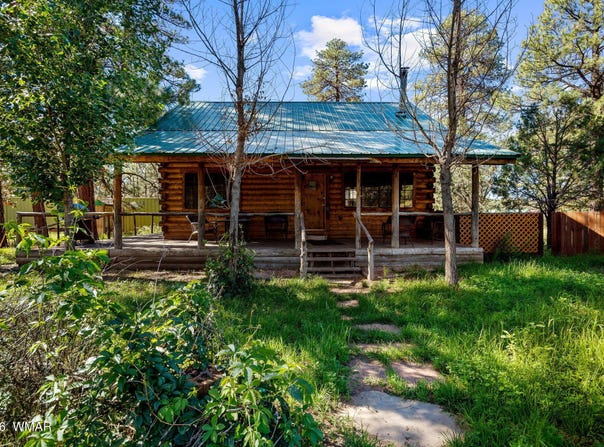 2873 Turkey Trail, Overgaard, AZ 85933