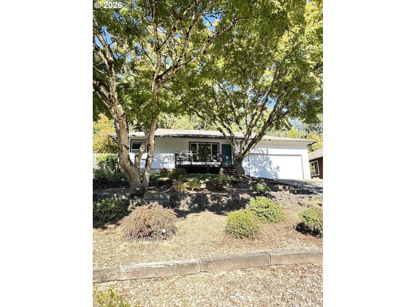 10085 SW SERENA Way, Tigard, OR 97224