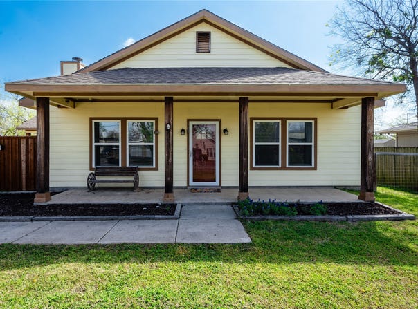 105 S 6th Street, Celeste, TX 75423