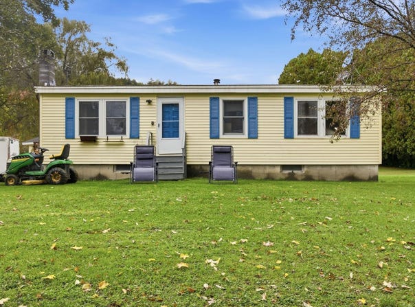 126 Makalas Way, Thetford, VT 05043-4461