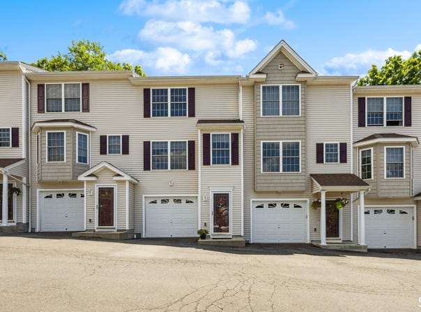 119 Taft Point, Waterbury, CT 06708