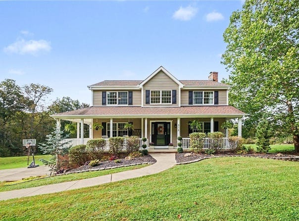 315 Fassinger Rd, Connoquenessing Boro, PA 16033
