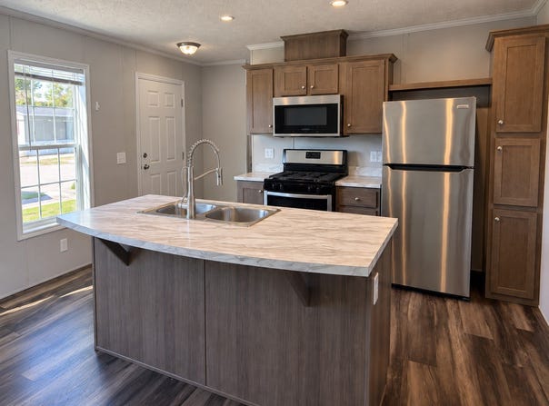 57 Bee Jay Dr, Lansing, MI 48906