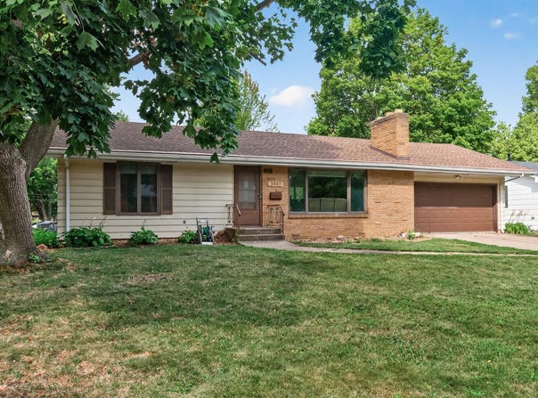 3947 Jersey Avenue N, Crystal, MN 55427
