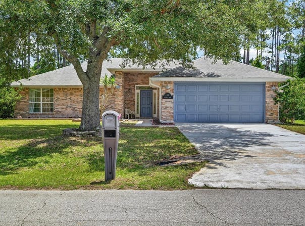 16 REGENCY Drive, PALM COAST, FL 32164