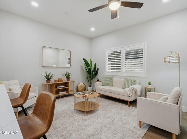 2022 E River Road, Tucson, AZ 85718