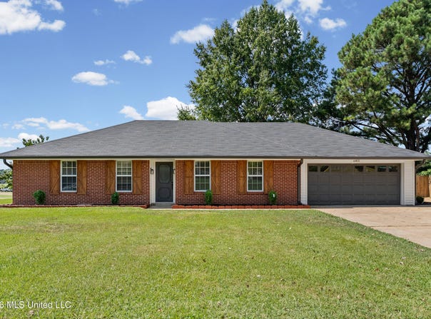 6405 Chickasaw Drive, Olive Branch, MS 38654