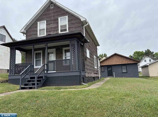 210 Nebraska Ave NE, Gilbert, MN 55741