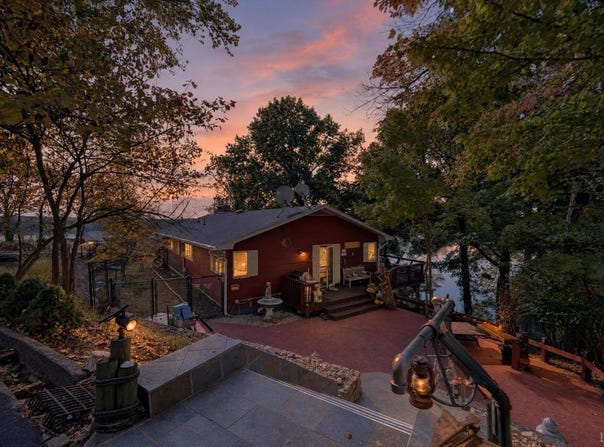 106 Catlett Ct, Moneta, VA 24121
