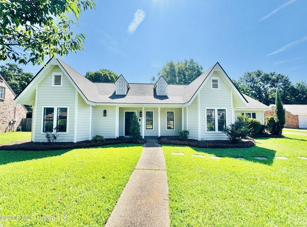 124 Westlake Drive, Brandon, MS 39047