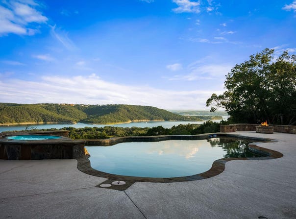 8145 Lake Mountain Ln, Leander, TX 78641